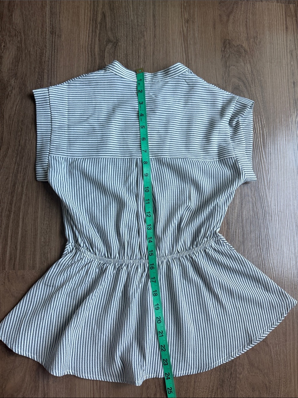 NWT Peplum Work Blouse Small Monteau - Picture 3 of 4